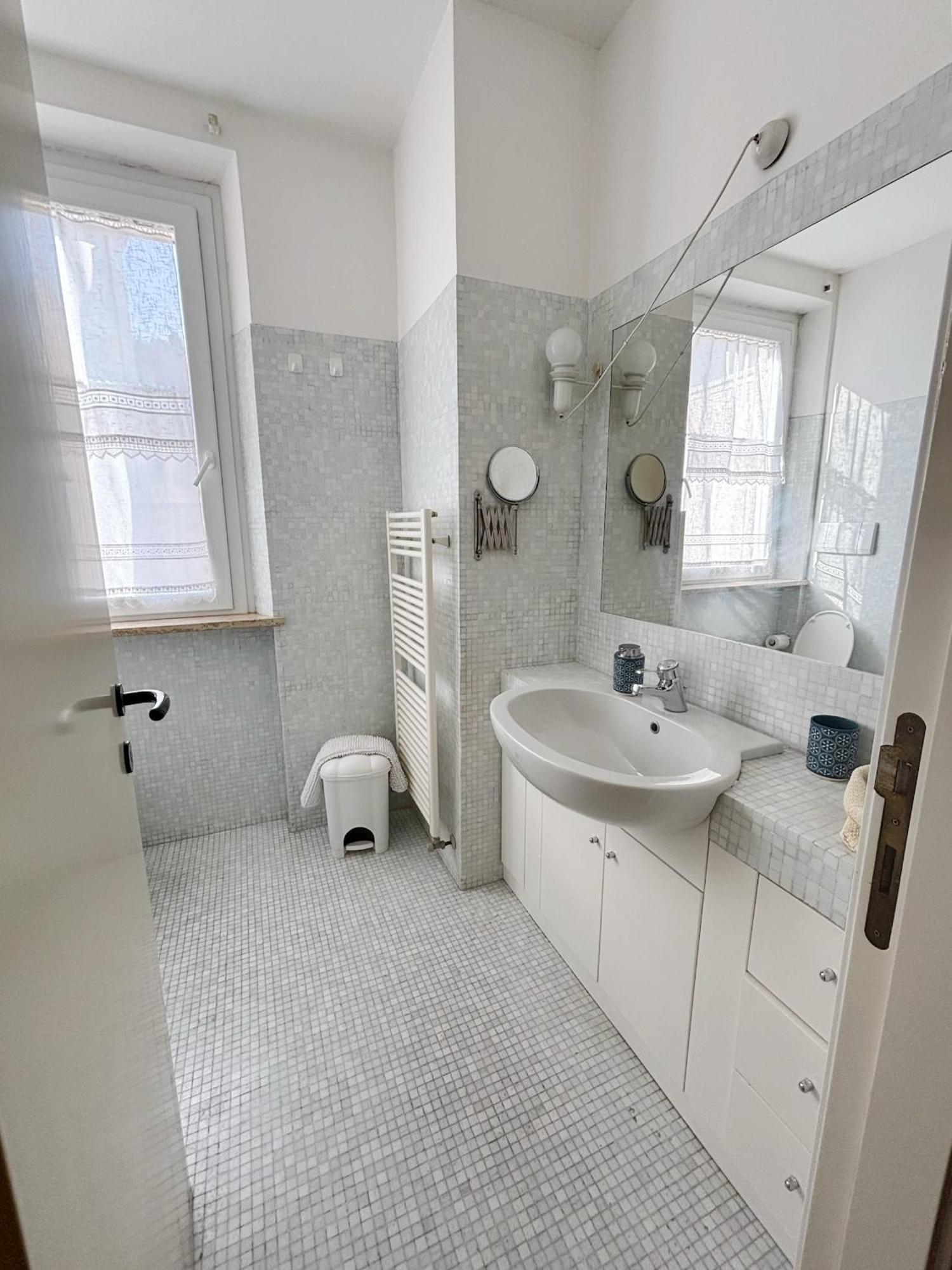 Domus Mirabilis Homestay Ancona Bagian luar foto